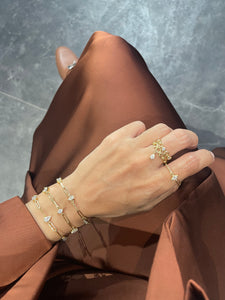 3 MULTISHAPED DIAMONDS CONTEMPORARY BRACELET