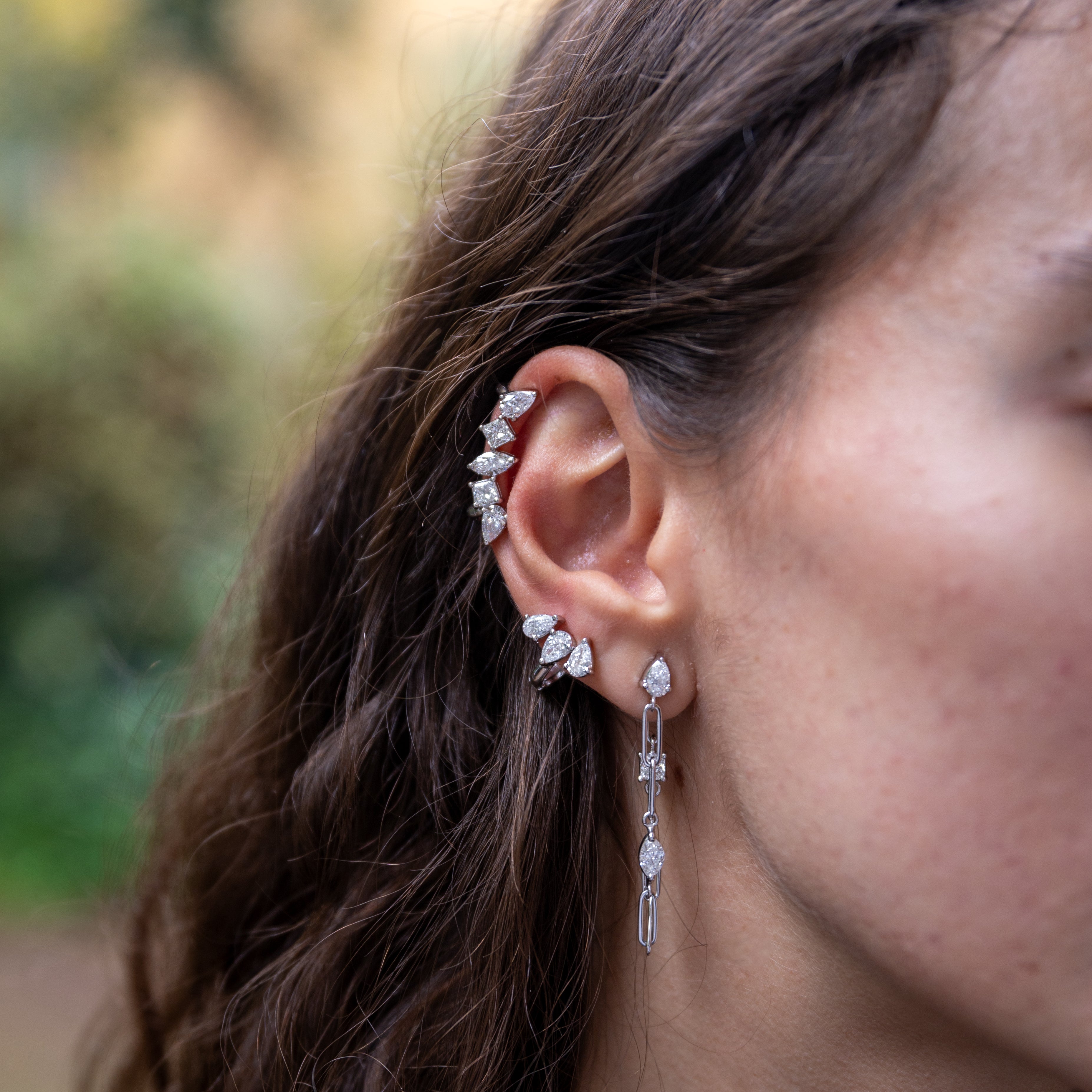 PEAR DIAMOND EARCUFF