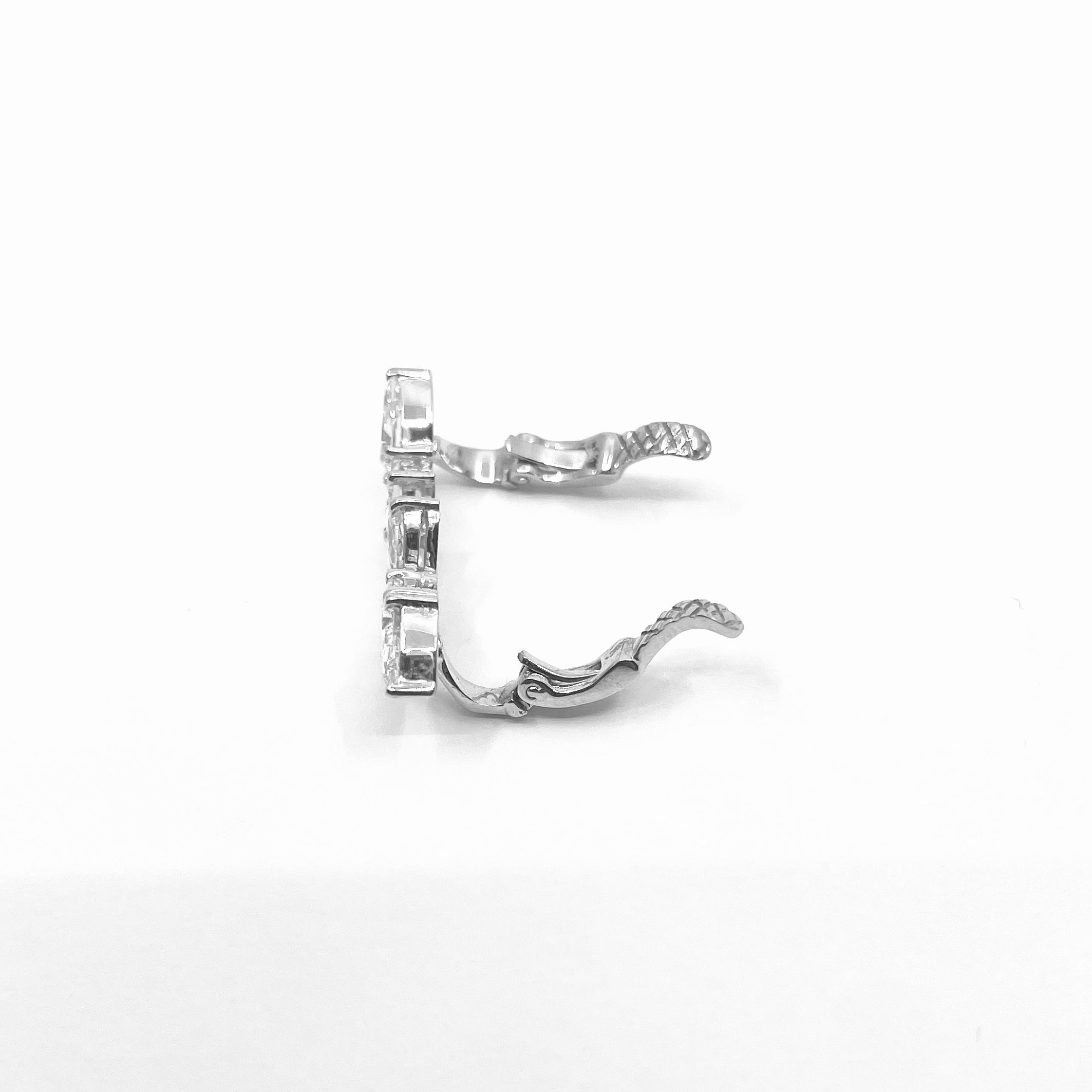 5 DIAMOND MULTISHAPE EARCUFF